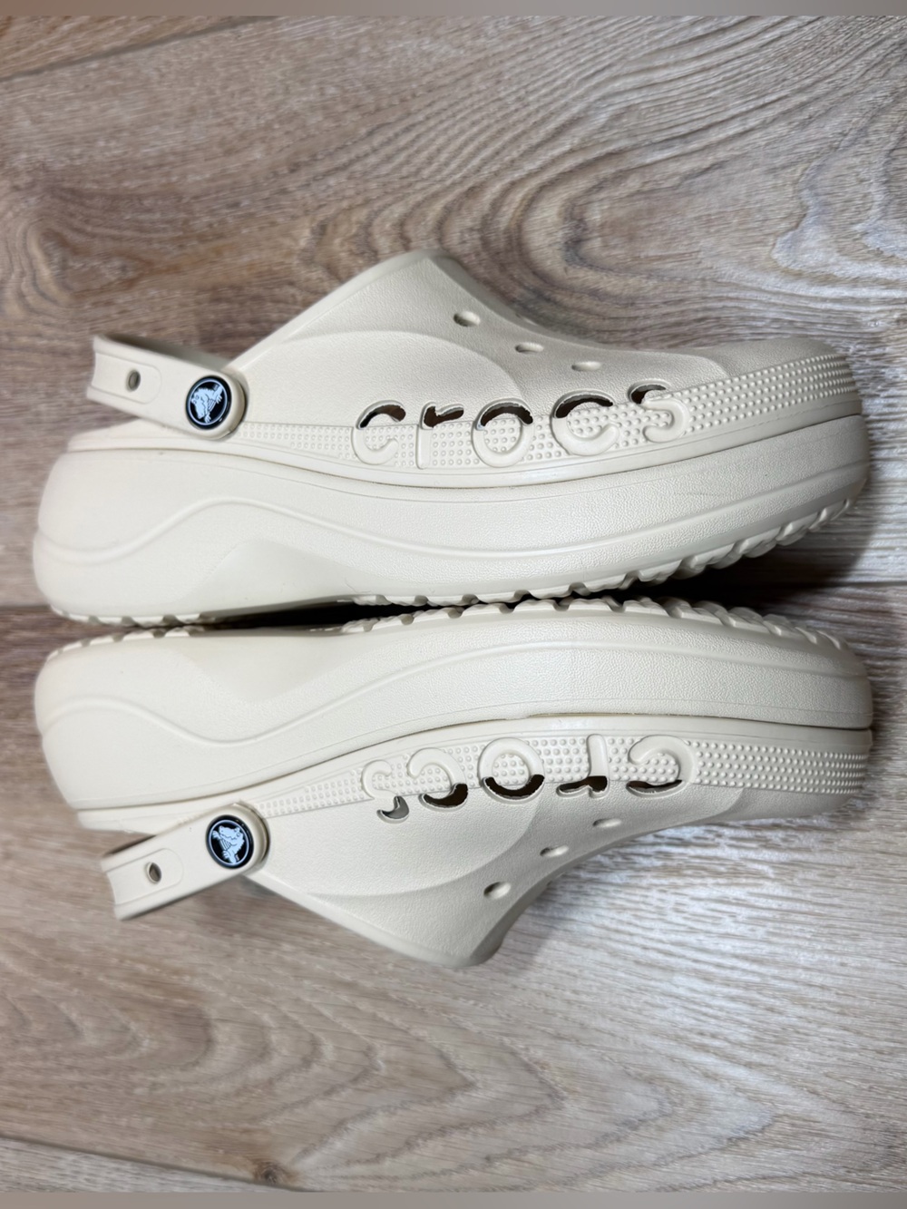 NEW Crocs Baya Platform Clogs Bone Cream Women's Size 9 NWOT Neutral